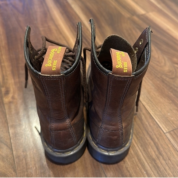 Dr Martens - Picture 2 of 4